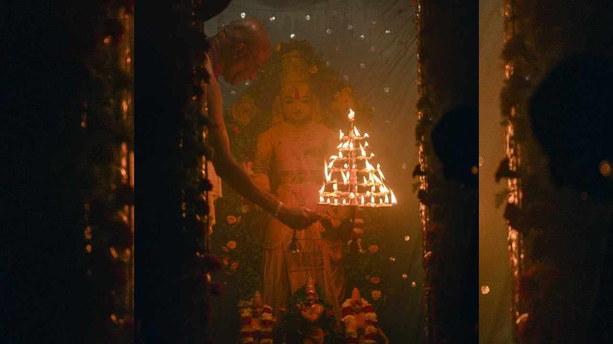 Main Visual
