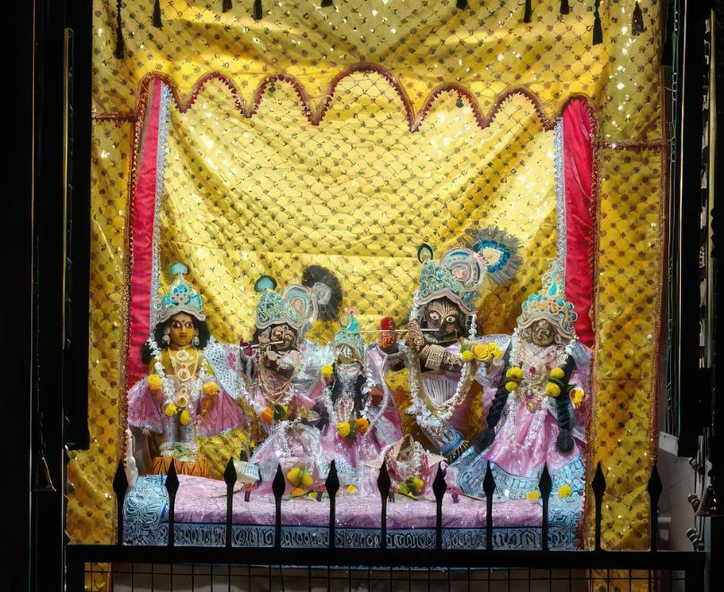 Shri Radha Gokulanand Mandir Vrindavan