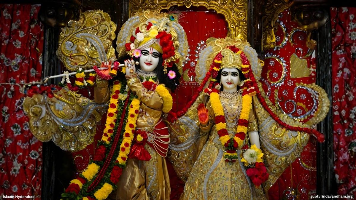 Radha Madan Mohan Deity Wallpaper