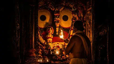 Jagannath Ji Aarti Pujari Sacred Darshan