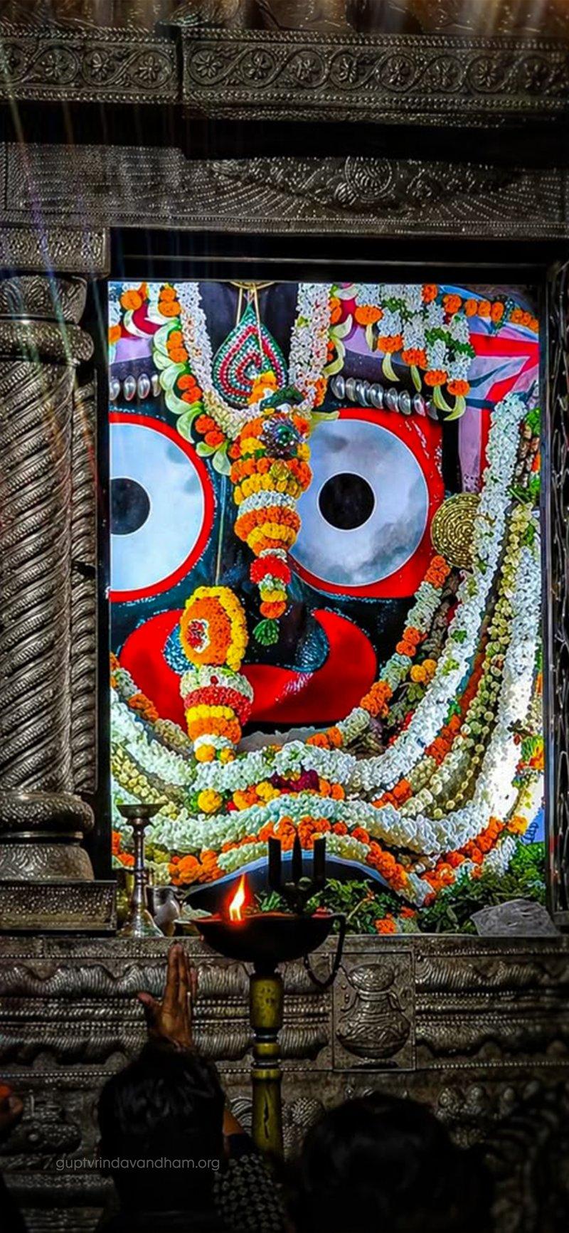 Jagannath Ji Marigold Shringar Temple Darshan