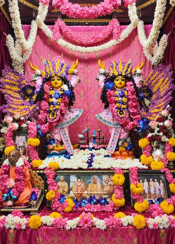 Sri Sri Nitai Gauranga