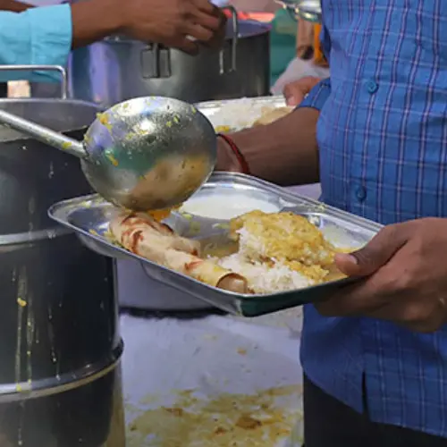 Prasadam Vitaran Seva