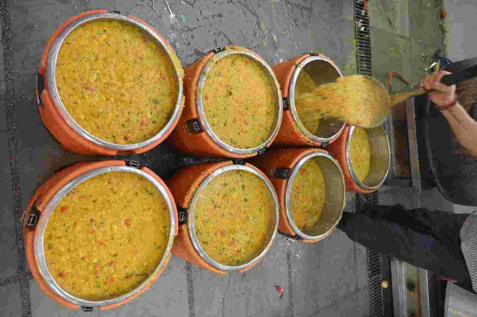 10 Tiffin (₹ 11,000)